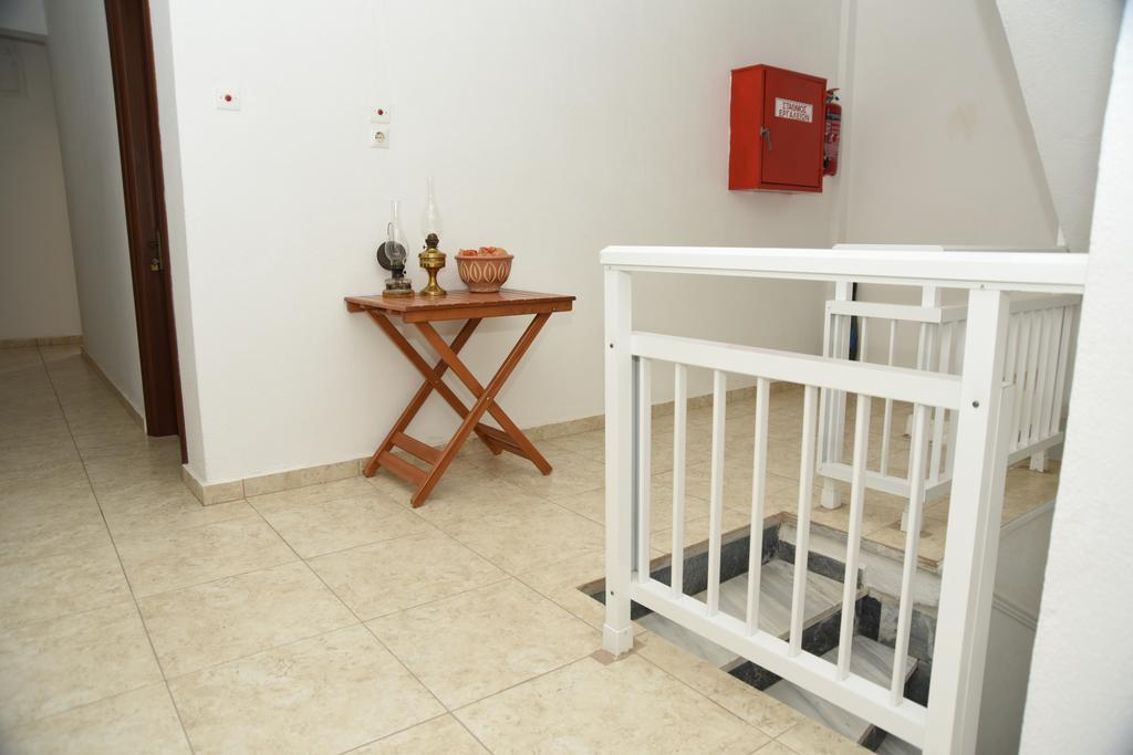 Anestis Chatzimihail Rooms Kamariotissa ภายนอก รูปภาพ